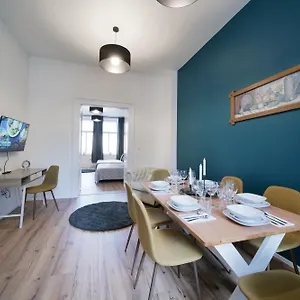 https://majestic-square-view-residence.praguehotelsweb.com