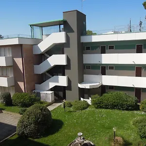 Gemini Apartment